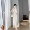 Vestido de tricô cauda de peixe para primavera e outono para mulheres, acima do joelho, comprimento médio, justo ao corpo, adequado para usar em camadas sob um casaco no inverno