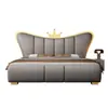 Cama tapizada de madera maciza estilo corona de lujo ligero, cama doble para dormitorio principal con mesita de noche inteligente