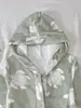 Bata con Capucha Infantil Estampado de Tortugas Verde Claro, Ropa de Dormir Gruesa de Franela para Niños, Bata Absorbente para Baño de Bebé