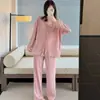 Conjunto de cárdigan liso dulce estilo coreano chic perezoso para mujer, nueva colección de otoño, cuello en V, ribete simple con volantes, ropa de estar de manga larga