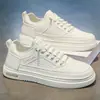 Zapatos Blancos para Hombre, Nuevo Modelo Verano 2026, Tenis Blancos Deportivos Juveniles, Zapatos Casuales de Trabajo de Cuero sin Cordones