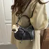 Bolso de diseño único para mujer, nueva colección de otoño 2026, bolso cruzado versátil, bolso de mano moderno, bolso de mano pequeño para el día a día
