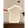 Blusa de Tricô Branca Gola Alta Curta Estilo Francês para Mulheres, Design Primavera 2026, Camisa Básica Canelada Slim-Fit
