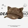 Gorra de Niñero Nueva Marrón Linda con Orejas de Gato para Mujer 2026, Primavera y Otoño, Circunferencia de Cabeza Grande, Versátil, Adelgazante de Rostro