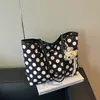 Bolso de mano de diseño de nicho de verano casual exquisito transfronterizo, bolso de hombro versátil de gran capacidad para mujer