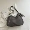 Bolso tote nuevo estilo retro 2026, diseñado con un acabado desgastado, adecuado para mujeres, con gran capacidad, se puede llevar como bolso de hombro o bolso cruzado, y es una mochila versátil y a la moda