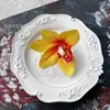 Tocado de Cabeza de Orquídea Cymbidium Simulada con Flores Materiales Hechos a Mano DIY Flor de Muñeca Broche Caja de Regalo Decoración de Boda