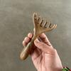 Fabricante de Massageador de Sandália Verde Sul-Americano de Cinco Garras, Pente de Meridianos para Couro Cabeludo, Bastão de Massagem para Pontos de Acupuntura, Pente de Massagem para Terapia Capilar Atacado