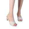 Sandálias de Salto Alto 2026 Novo Modelo para Mulheres, Modernas e Versáteis para o Verão, com Saltos Grossos, Solas Macias, Bico Aberto, Solado Grosso e Design de Tira Única