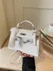 Bolsa Pequena Bolsa Feminina 2026 Novo Estilo Tendência Textura de Alta Qualidade Nicho Bolsa Quadrada Pequena Fashion Simples Versátil Bolsa de Ombro Transversal