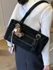Bolsa de Axila de Alto Padrão Nova Outono e Inverno 2026 Bolsa de Ombro Feminina Grande Capacidade Bolsa de Mão Tote para o Dia a Dia