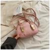 Bolso de mujer 2024 nueva moda textura nicho primavera y verano versátil hombro mensajero bolso pequeño rojo portátil de mujer