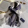 Nuevos Bufandas de Lana Otoño e Invierno 2025 para Hombres y Mujeres, Bufandas Universales Gruesas Cálidas de Lana Pura, Gruesas de Invierno en Stock