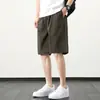 Pantalones Cortos de Color Sólido para Hombre, Estilo Verano Delgado, Frescos y Modernos, Versátiles, Sueltos, Transpirables, de Secado Rápido, Pantalones Casuales Deportivos de Cinco Puntos