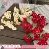 Flores artificiales de alta calidad, incluyendo arreglos florales simulados y nomeolvides, al por mayor para ventas transfronterizas, adecuadas para decoraciones de paredes de fondo de hotel y bodas