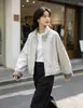 Chaqueta corta de cuello alto para mujer, nuevo estilo principios de otoño 2026, popular este año, holgada y versátil, adecuada para figuras petite