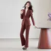 Blazer corto de lana grueso para otoño e invierno para mujer, traje de alta gama de manga larga con pantalones acampanados, atuendo profesional