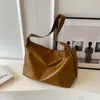 Bolsa Tote Tendência de Grande Capacidade, Bolsa Feminina Fashion e Simples, Nova Bolsa Transversal de Design de Nicho de Luxo Primavera 2026