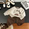 Conjunto de Outono para Meninos 2026 Novo Estilo Roupa Separada de Duas Peças para Bebê Menino Primavera e Outono Moda Infantil Moletom Calça