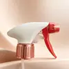 Fuente: Pistola de espuma de plástico con malla de aluminio para generación de burbujas, resistente a la corrosión, adecuada para el lavado de autos y compatible con varios detergentes para lavado de autos y boquillas de pulverización.