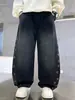 Jeans casuales de moda nuevos para otoño 2026 para niños y preadolescentes, corte holgado, pantalones largos elegantes y modernos