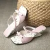 Sandálias Casuais Slip-On 2026 Novo Estilo com Laço Plataforma Salto Alto para Mulheres, Uso Externo de Verão, Chinelos Abertos com Bico Quadrado