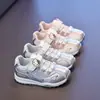Zapatos Deportivos para Niñas 2026 Nuevo Malla Transpirable Suela Suave Antideslizante Velcro Hello Kitty Lindo Rosa Versátil Ligero
