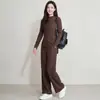 Lugar de trabajo Shenzhen: Nuevo Conjunto Elegante de Dos Piezas con Textura Geométrica, Diseño Plisado, Corte Ajustado, Mangas Largas y Corte Amplio