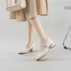 Sapatos elegantes de noite para mulheres, combinados com saias, novo modelo popular de 2026, novos sapatos cheongsam estilo chinês, sapatos Mary Jane