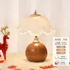 Lámpara de mesa de dormitorio, lámpara de noche, sensación de lujo ligero y de alta gama, luz ambiental de mesita de noche, estilo crema, luz nocturna creativa acogedora y romántica