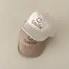 Boné infantil de aba macia com visor verão bordado rosto sorridente boné protetor solar infantil chapéu de bebê secagem rápida 1-3 anos chapéu de sol