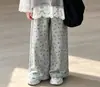 Conjunto de Três Peças Estilo Coreano de Início de Outono Doce Estilo Universitário Cardigan de Tricô Cinza Camisa Branca com Recortes para Meninas