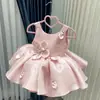 Vestido Nuevo de Satín con Flor Tridimensional para Niña, Vestido de Princesa con Tirantes y Mangas Abullonadas, Vestido de Performance para el Primer Cumpleaños de Bebé Venta al por Mayor