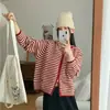 Cárdigan de Punto con Capucha y Raya Roja de Contraste para Mujer Otoño Invierno Nuevo Estilo Holgado Perezoso Abrigo Suéter Estudiante