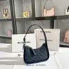Moda Dropshipping Nicho Bolso Bordado de Luna Creciente 2023 Nuevo Bolso de Hombro Tipo Baguette de Gama Alta Venta al por Mayor