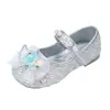 Zapatos Pequeños de Cuero de Color Liso de Moda para Niñas 2026 Nuevo Estilo Primavera/Verano Zapatos Individuales de Princesa con Mariposa de Pedrería y Perlas para Niña Pequeña