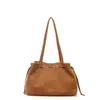 Bolsa feminina vintage de outono e inverno de grande capacidade 2026 nova bolsa de balde de camurça simples bolsa de ombro com cordão para o dia a dia