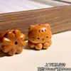 Gato tallado en madera de durazno y pulpo pequeño Accesorios Pulsera tejida hecha a mano DIY Collar Accesorios de cuentas budistas Colgante Joyería