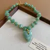 Collar, Pulsera y Pendientes de Corazón de Acrílico, Set de Joyería Casual y de Moda de Nicho, Joyería de Lujo Ligero y de Alta Gama