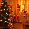Adorno de peluche de Papá Noel escalando una escalera, Decoración de ventana con ambiente navideño, Decoración para sala de estar y dormitorio