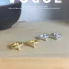 Pendiente de botón para cartílago pequeño con diseño de cruz incrustada de diamantes Super Flash, mini, simple, duradero, sin necesidad de perforación, se puede usar