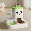 Dispensador de Alimentos y Agua para Mascotas 2 en 1 por Gravedad para Gatos Perros - Estación de Comida para Gatos de Gran Capacidad con Bebedero, Apta para Viajes