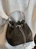 Bolsa Feminina de Nicho Estilo Coreano 2025 Nova Bolsa Transversal de Alto Valor Moda Bolsa de Ombro Único Bolsa Saco
