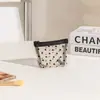 Nuevo Bolso de Maquillaje Corazón de Mano de Gran Capacidad Bolsa de Almacenamiento de Malla Estilo Ins para Mujer Portátil Viaje Pequeño Neceser