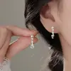Aretes Artísticos Lindos de Guitarra Pequeña para Mujer Aretes Simples Creativos para Estudiante Mini Aretes de Nota Aretes Asimétricos para Mujer