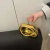 2025 Bolso de Mano Nuevo Decoración Metálica en la Muñeca Personalidad Transfronteriza Europea y Americana Bolso de Noche Bolso de Hombro Cruzado