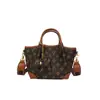 2025 Nova Bolsa Tote Pequena Retrô para Presbiopia Moda Feminina Bolsa de Mão de Luxo Leve de Nicho Bolsa Transversal para Trabalho e Deslocamento