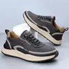 Zapatos de hombre transfronterizos, nuevos zapatos de cuero de otoño e invierno, transpirables, ligeros, sin cordones, zapatos casuales deportivos de moda para estudiantes