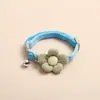 1 Pieza Collar para Gato con Material Suave y Flor Tejida a Mano Ajustable Seguridad Gatito Collar para Piel Sensible Ligero Decorativo Collar para Mascota con Cascabel Extraíble