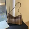 Bolso de Hombro Cruzado para Mujer 2025, Nuevo, Elegante, Versátil, de Moda, Nicho, para Axila, Simple, Casual, para Viajar